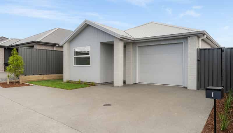 11 Hammick Crescent, Pyes Pa