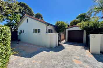 2B Evan Street, Belmont