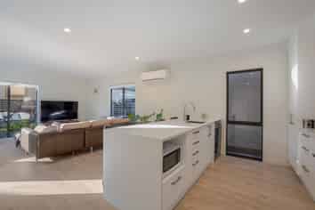 40 Mulholland Dr, Jacks Point