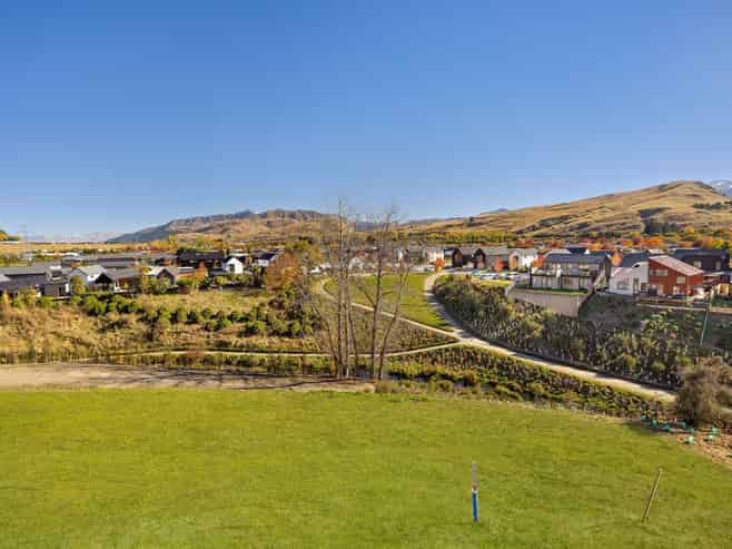 114 Alec Robins Road, Lake Hayes