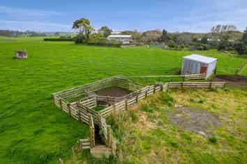 140 Waiau Road, Onaero