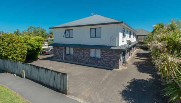 4/2 Baffles Crescent, Hillcrest