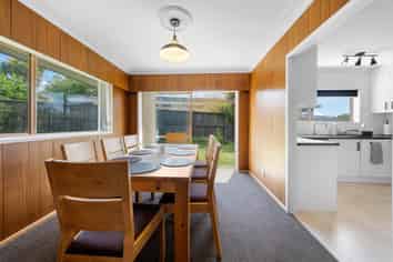 34 Meadway, Sunnyhills