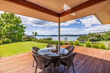 11 Paihia Road, Paihia