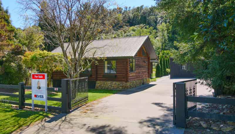 16 Tombleson Road, Lake Rotoma