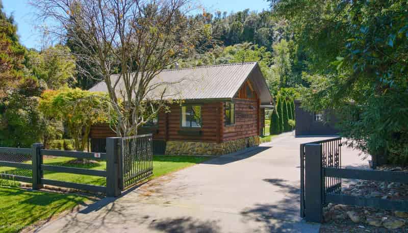 16 Tombleson Road, Lake Rotoma