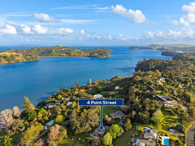 4 Point Street, Mahurangi East