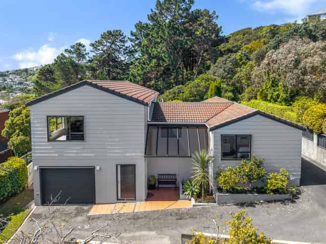 9 Kinnel Grove, Papakowhai
