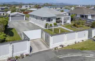 8 Pandora Street, North New Brighton