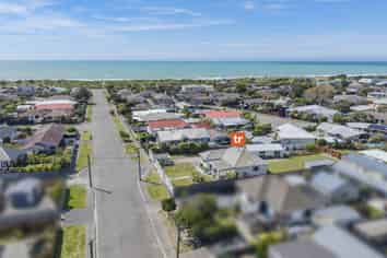 8 Pandora Street, North New Brighton