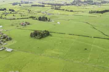 0n Ross Road, Tariki