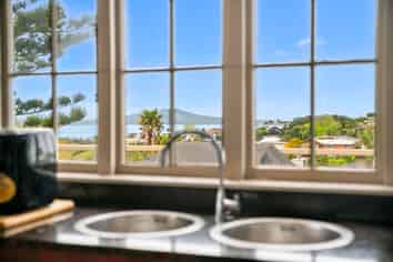 7 Aberdeen Road, Castor Bay