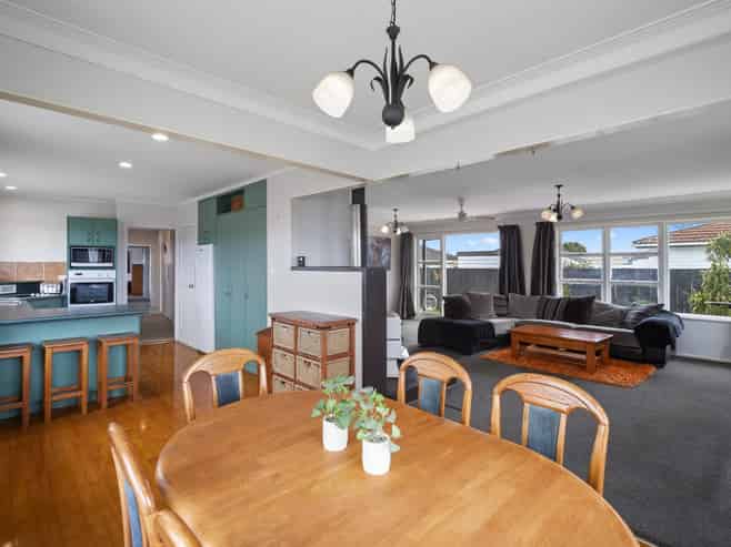 48 Sandspit Road, Waiuku