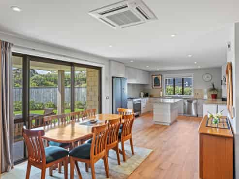 38 Titoki Road, Waikanae Beach