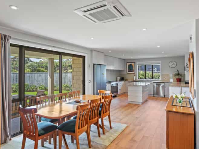 38 Titoki Road, Waikanae Beach