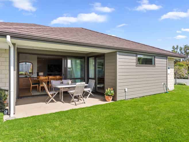 38 Titoki Road, Waikanae Beach