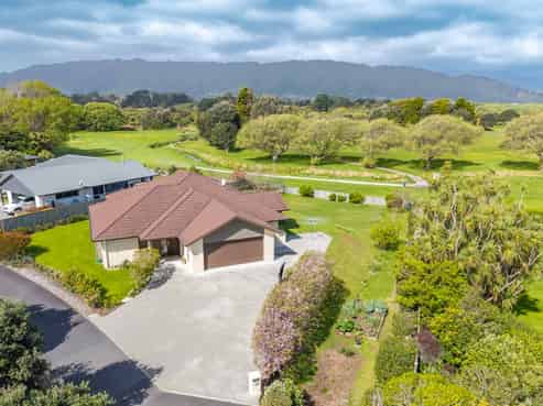 38 Titoki Road, Waikanae Beach