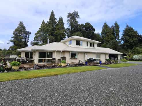 233 Taramakau Highway, Kumara Junction