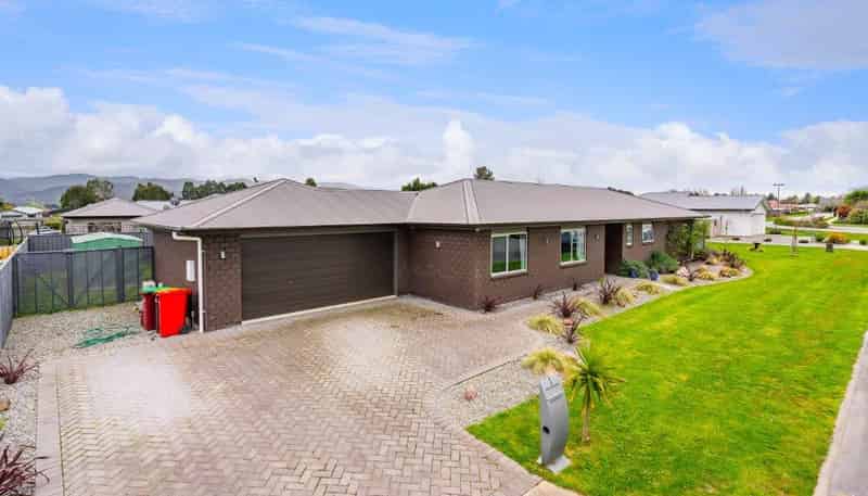 1 Routhan Way, Carterton