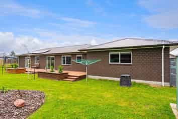 1 Routhan Way, Carterton