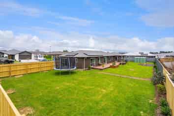 1 Routhan Way, Carterton