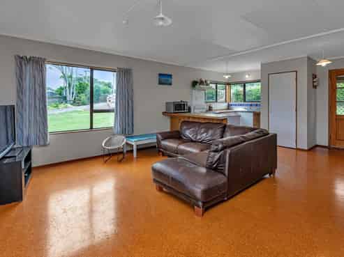 63 Marsden Point Road, One Tree Point