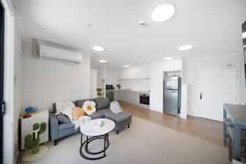 204/2 Pukakaho Lane, Papatoetoe