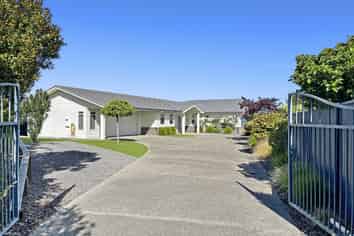 5 Pukenamu Road, Rainbow Point