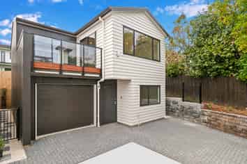 2C Dianthus Place, Browns Bay