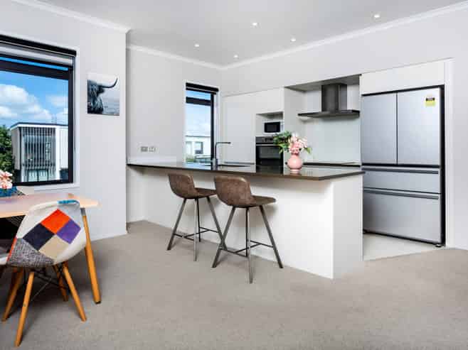83B Hobsonville Point Road, Hobsonville