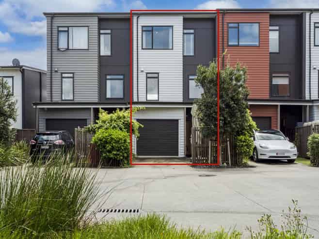 83B Hobsonville Point Road, Hobsonville