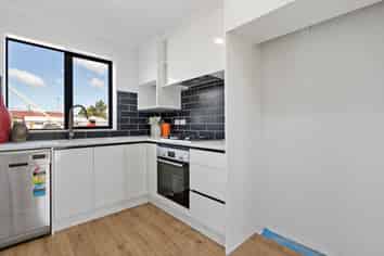 C/1 Kairanga Street, Mangere East