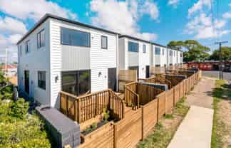 C/1 Kairanga Street, Mangere East