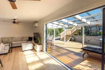 20 Karaka Road, Oneroa