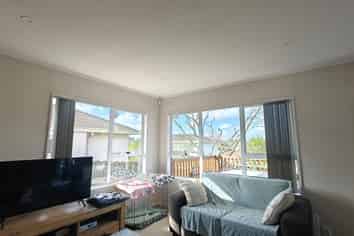 97 Unsworth Drive, Unsworth Heights