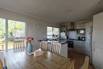 97 Unsworth Drive, Unsworth Heights