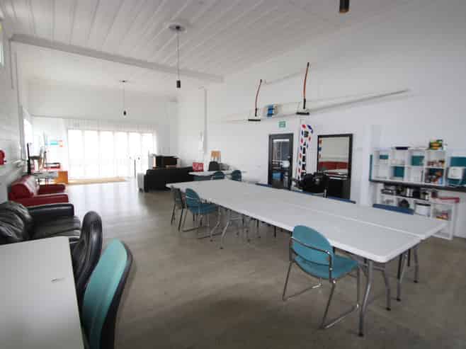 COMMERCIAL WORKSHOP / OFFICE FOR SALE OR LEASE