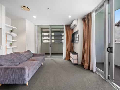 203/17 Amersham Way, Manukau