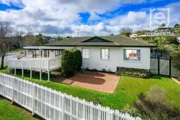 74 Barbados Drive, Unsworth Heights