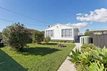 22 Kirrie Avenue, Te Atatu South