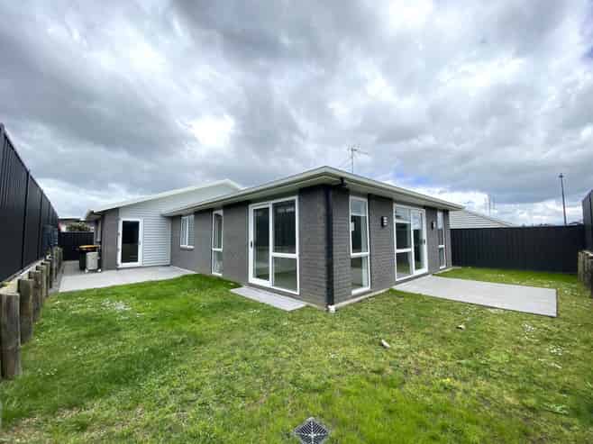 24 Pioneer Crescent, Omokoroa