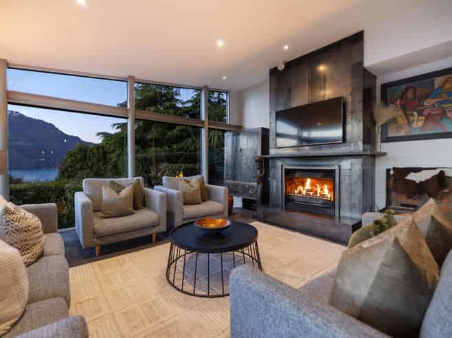6 Whitbourn Place, Fernhill