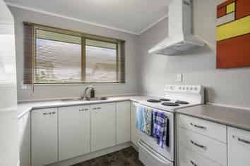 4 Cottage Lane, Pukete