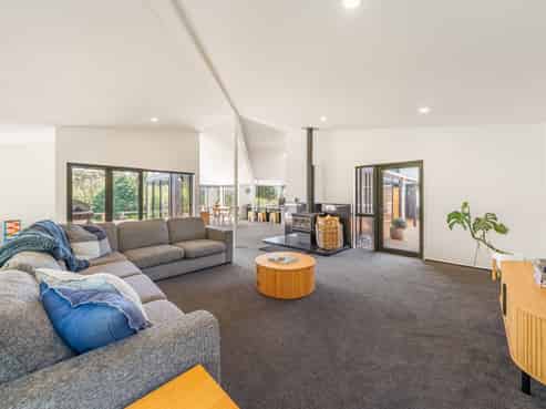 20 Coroglen Rise, Plimmerton