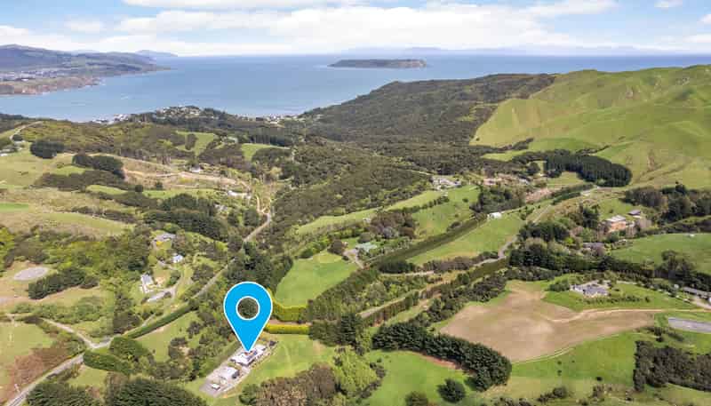 20 Coroglen Rise, Plimmerton