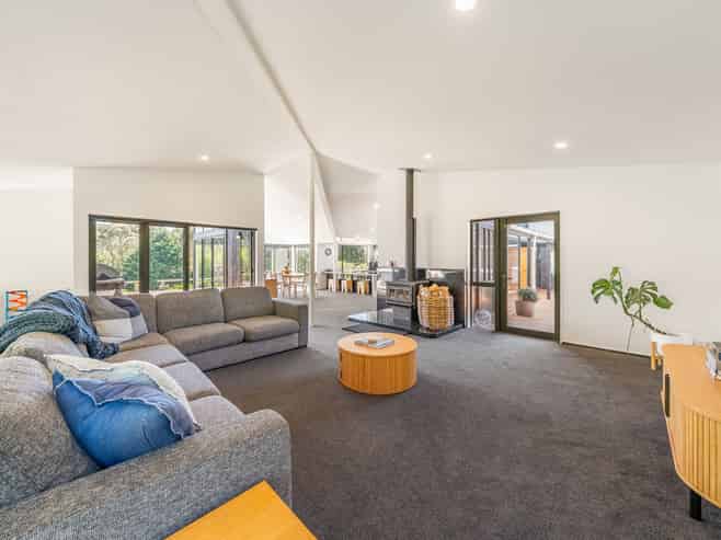 20 Coroglen Rise, Plimmerton