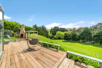 20 Coroglen Rise, Plimmerton