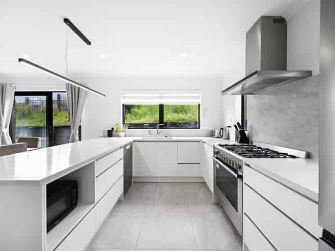 1 Oku Close, Hillcrest