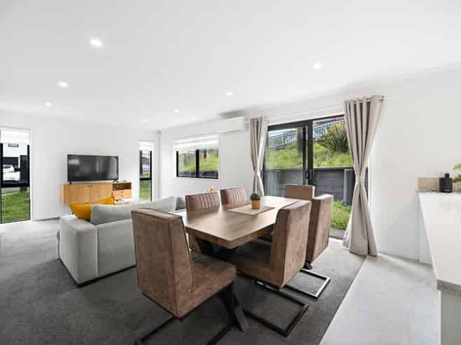 1 Oku Close, Hillcrest