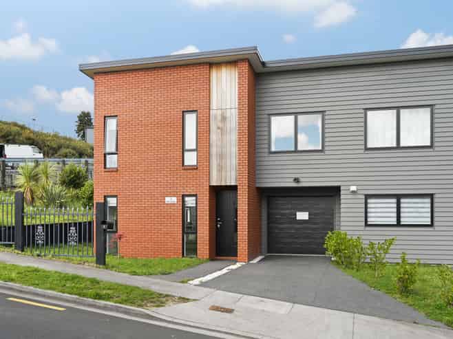 1 Oku Close, Hillcrest